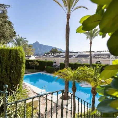 Aloha Gardens In Puerto Banus Apartment *