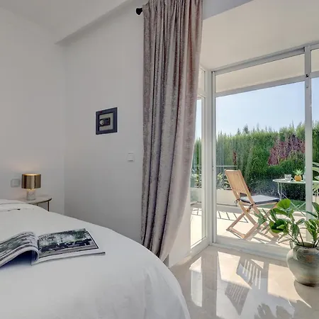 Aloha Gardens In Puerto Banus 마르베야