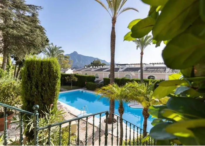 Aloha Gardens In Puerto Banus Apartment *
