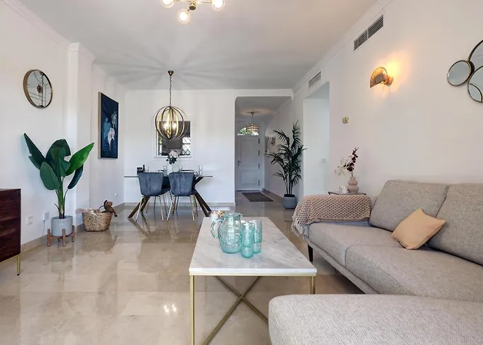 Aloha Gardens In Puerto Banus Apartment