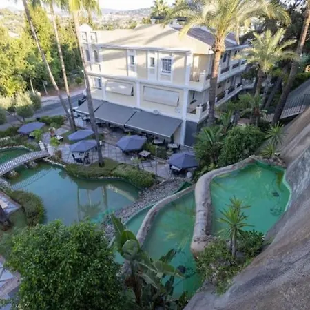 Aloha Gardens In Puerto Banus Апартаменты